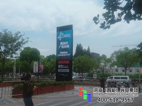 广告界”新网红”—LED旋转魔方柱屏再次登陆上海