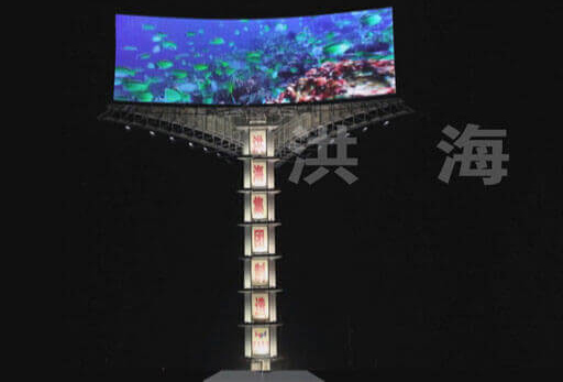 户外LED广告显示屏的广告优势和存在的一些问题-以LED三面翻广告牌为例