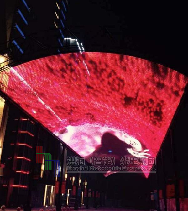 中央广场LED天幕现场效果