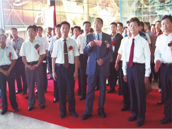 中广协领导参观洪海展厅 中广协领导参观洪海展厅