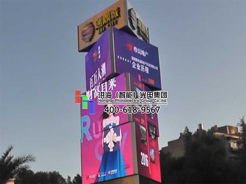 昆明瑞鼎城LED旋转魔方柱