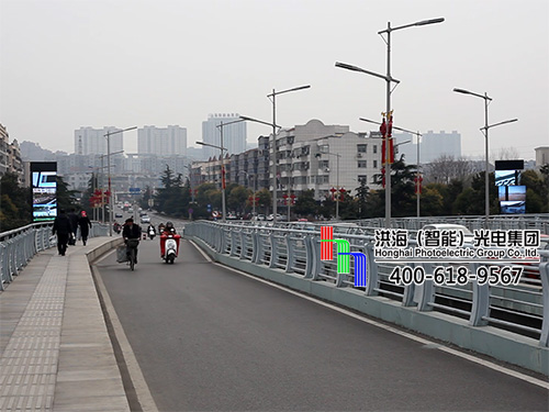 盐城LED旋转魔方柱全景图展示